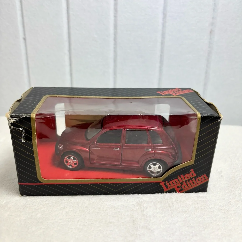 limited edition Chrysler PT Cruiser‎ Die Cast 1/18 Model